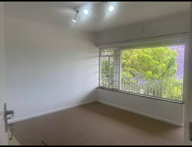 1 BEDROOM PROPERTY TO RENT IN RONDEBOSCH